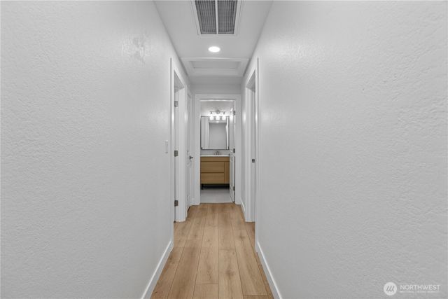 24218 11th Avenue S, Des Moines, WA 98198