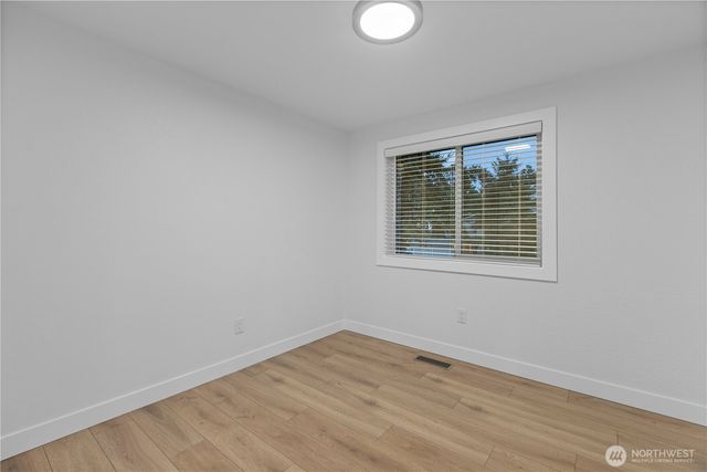 24218 11th Avenue S, Des Moines, WA 98198