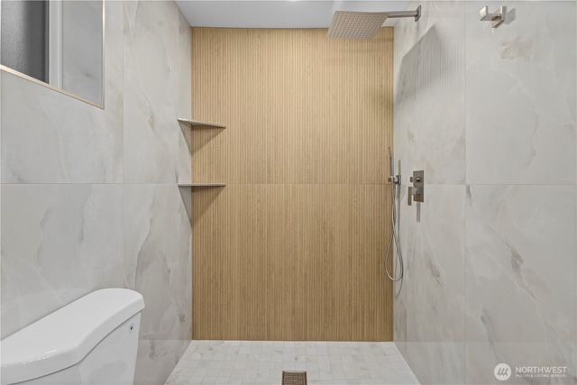 24218 11th Avenue S, Des Moines, WA 98198