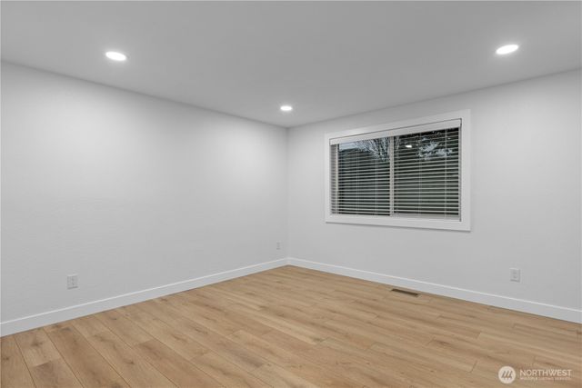 24218 11th Avenue S, Des Moines, WA 98198