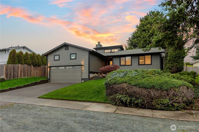 24218 11th Avenue S, Des Moines, WA 98198