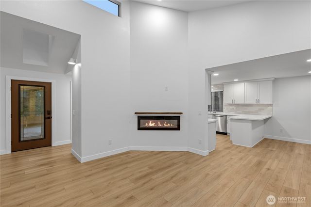 24218 11th Avenue S, Des Moines, WA 98198