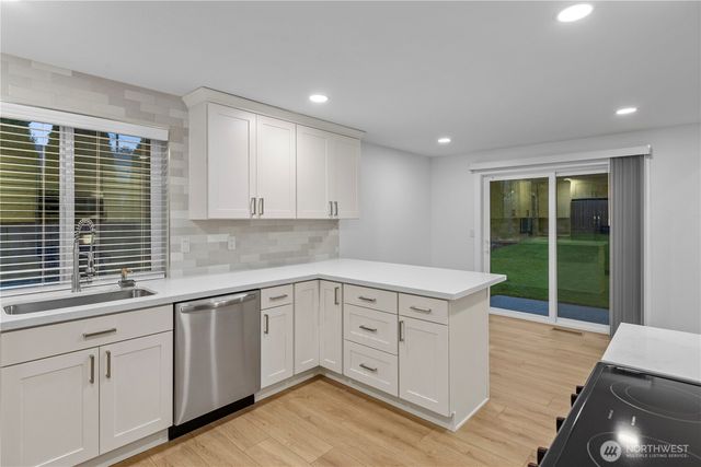 24218 11th Avenue S, Des Moines, WA 98198