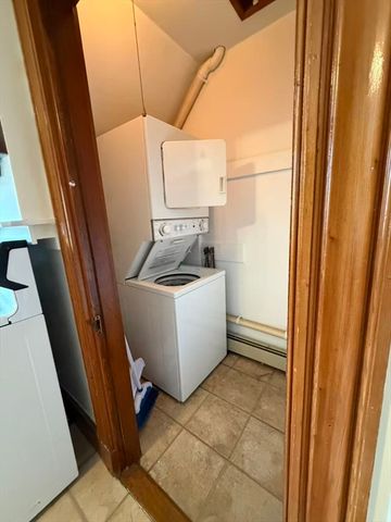 35 Fiske St 3, Waltham, MA 02451