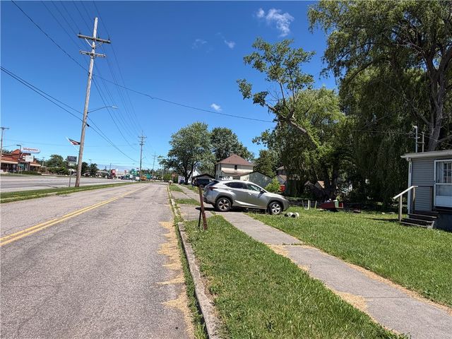 4028 Ridgeway Street, Williamson, NY 14589