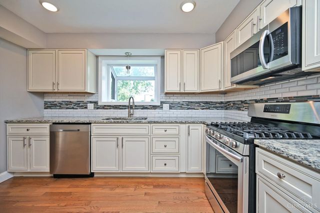 7226 Crinstead Court, Madeira, OH 45243