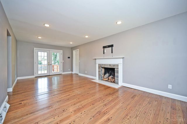 7226 Crinstead Court, Madeira, OH 45243