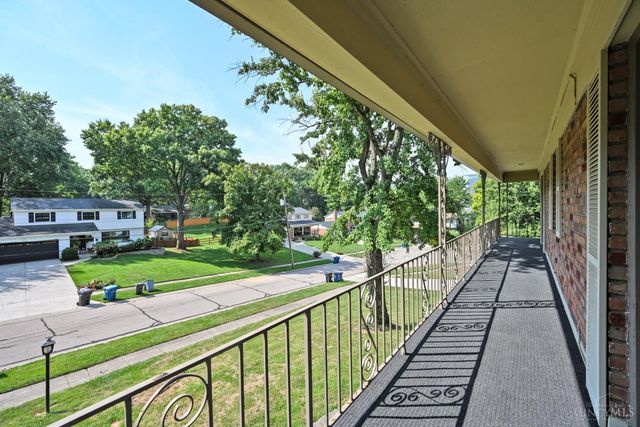7226 Crinstead Court, Madeira, OH 45243