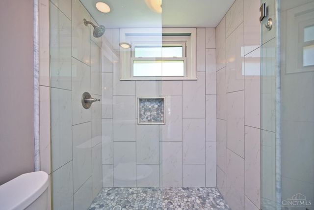 7226 Crinstead Court, Madeira, OH 45243