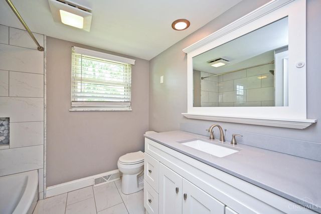7226 Crinstead Court, Madeira, OH 45243