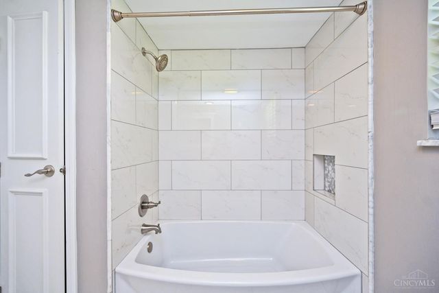 7226 Crinstead Court, Madeira, OH 45243
