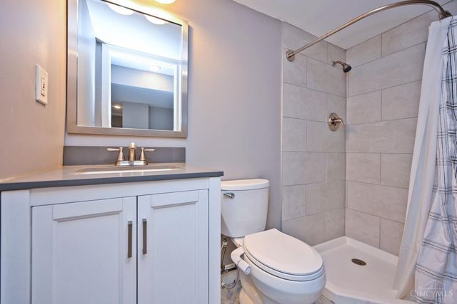 7226 Crinstead Court, Madeira, OH 45243