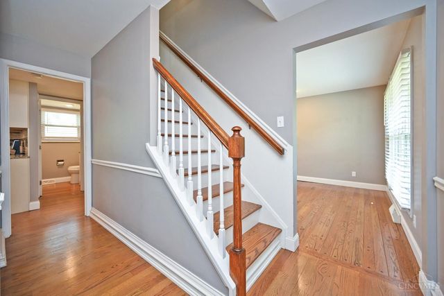 7226 Crinstead Court, Madeira, OH 45243