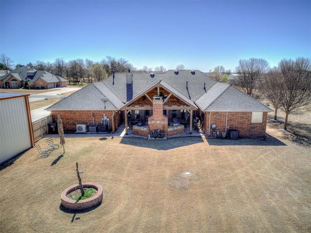 14715 Pecan Grove West, Yukon, OK 73099