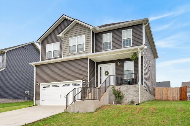 1092 Charles Thomas Dr, Clarksville, TN 37042