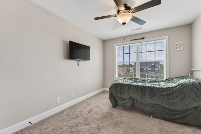 1092 Charles Thomas Dr, Clarksville, TN 37042
