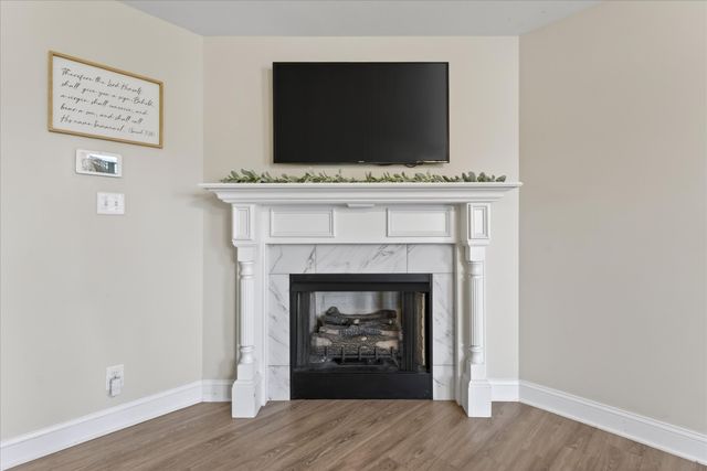 1092 Charles Thomas Dr, Clarksville, TN 37042