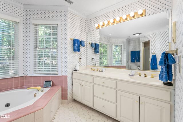 210 Aspen Avenue, Elon, NC 27244