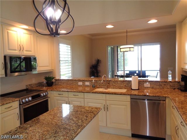 734 Regency Reserve CIR 2701, Naples, FL 34119