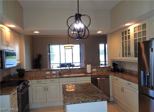 734 Regency Reserve CIR 2701, Naples, FL 34119