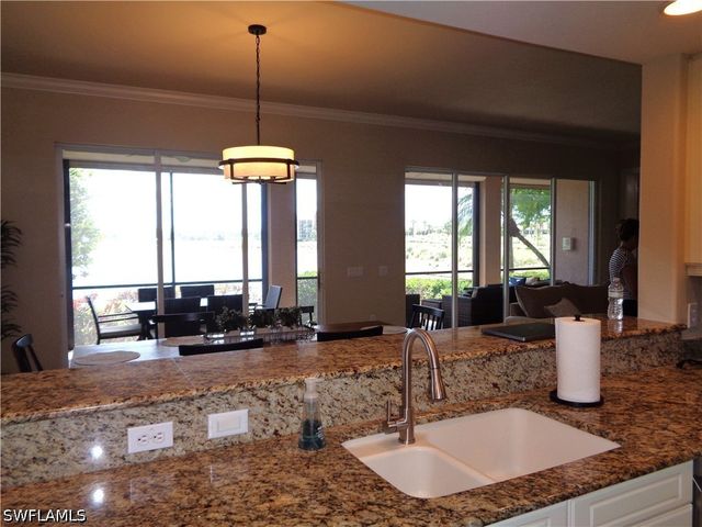 734 Regency Reserve CIR 2701, Naples, FL 34119