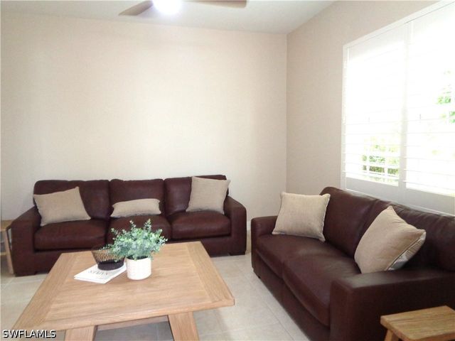 734 Regency Reserve CIR 2701, Naples, FL 34119