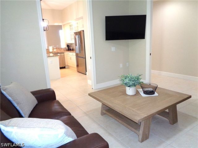 734 Regency Reserve CIR 2701, Naples, FL 34119