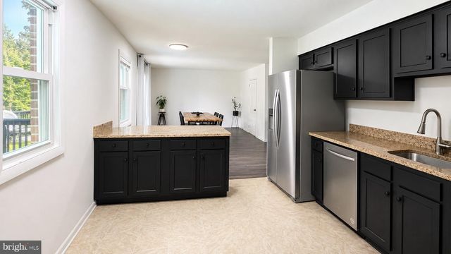 2418 CHURCH RD, Cinnaminson, NJ 08077