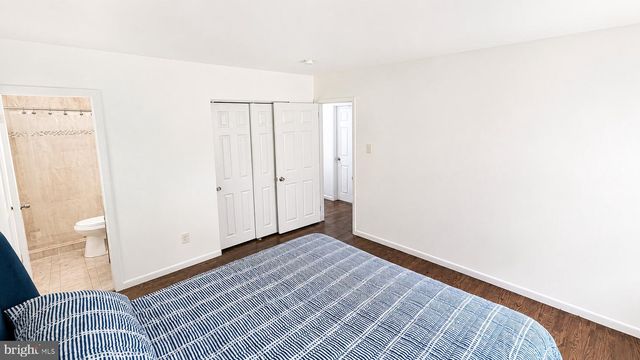 2418 CHURCH RD, Cinnaminson, NJ 08077