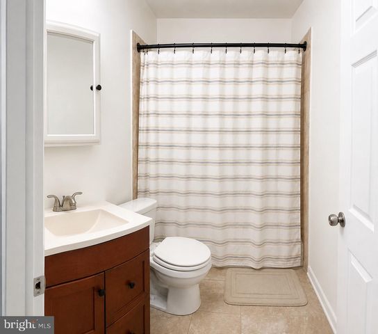 2418 CHURCH RD, Cinnaminson, NJ 08077