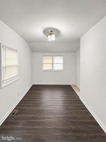 2418 CHURCH RD, Cinnaminson, NJ 08077