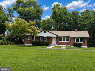 2418 CHURCH RD, Cinnaminson, NJ 08077