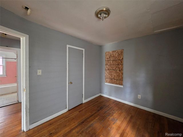 15762 Strathmoor Street, Detroit, MI 48227