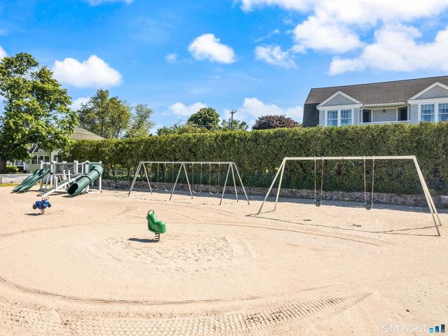 2 Captains Lane, Old Saybrook, CT 06475