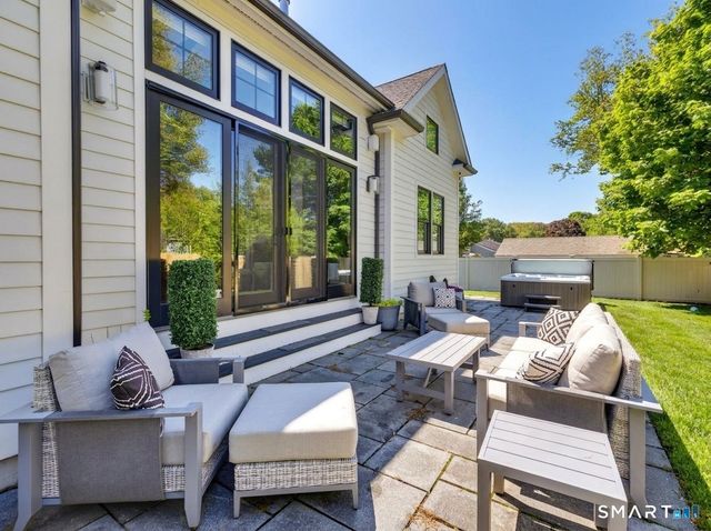 2 Captains Lane, Old Saybrook, CT 06475