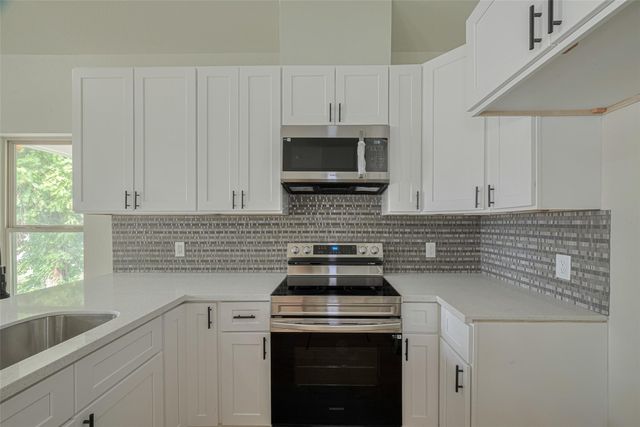 1909 Oregon Street, Baytown, TX 77520