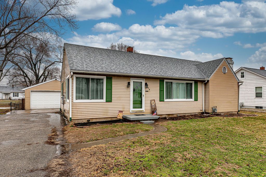 114 Fairview Drive, Carlisle, OH 45005