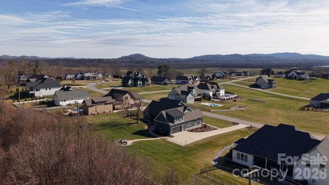 479 Nesbitt Drive 2, Mills River, NC 28759