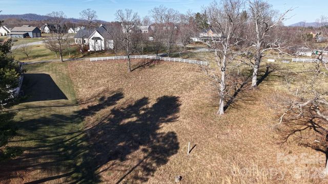 479 Nesbitt Drive 2, Mills River, NC 28759