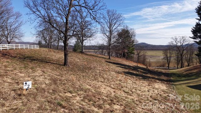 479 Nesbitt Drive 2, Mills River, NC 28759