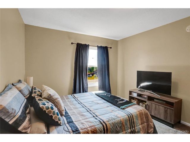 751 S Pearl St, Elizabeth, CO 80107