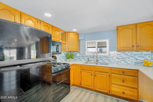 747 E GERMANN Road 15, San Tan Valley, AZ 85140