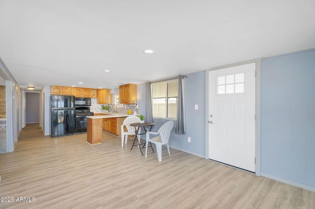 747 E GERMANN Road 15, San Tan Valley, AZ 85140