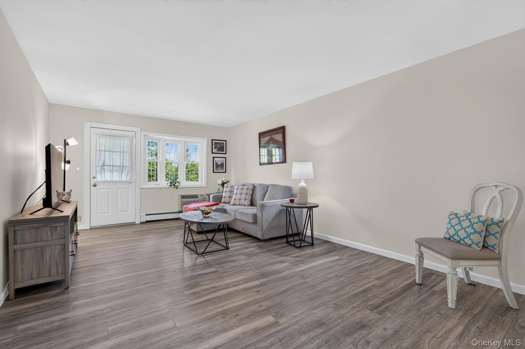 2 Anchorage 5A, Oyster Bay, NY 11771 — photo 5