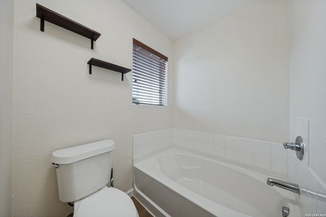 8443 Lone Shadow Trail, Converse, TX 78109