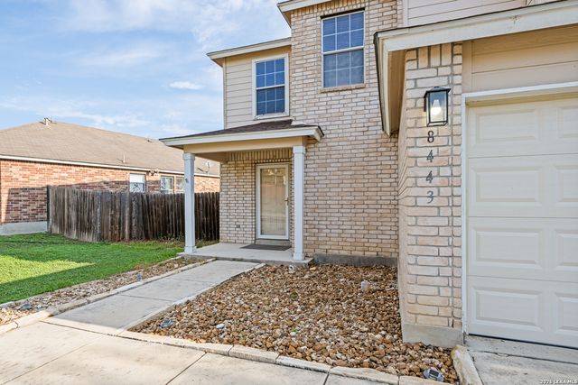 8443 Lone Shadow Trail, Converse, TX 78109
