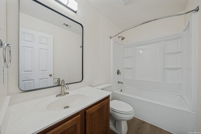 8443 Lone Shadow Trail, Converse, TX 78109