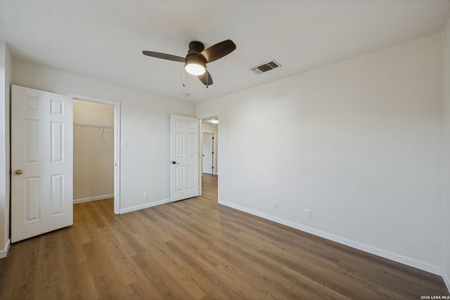 8443 Lone Shadow Trail, Converse, TX 78109