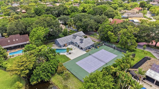 251 NW 104th Avenue, Coral Springs, FL 33071