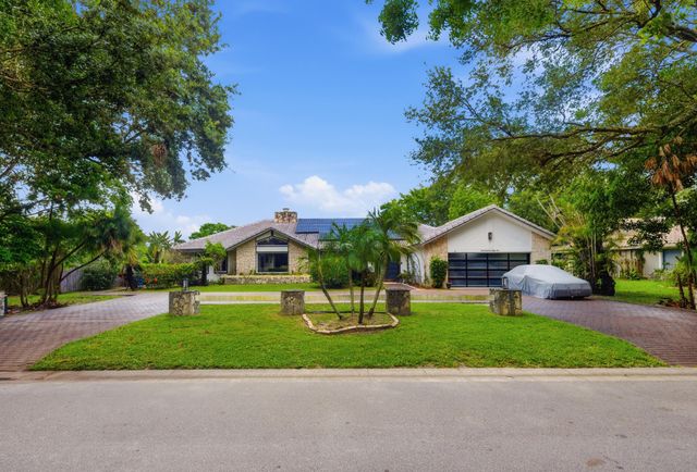 251 NW 104th Avenue, Coral Springs, FL 33071